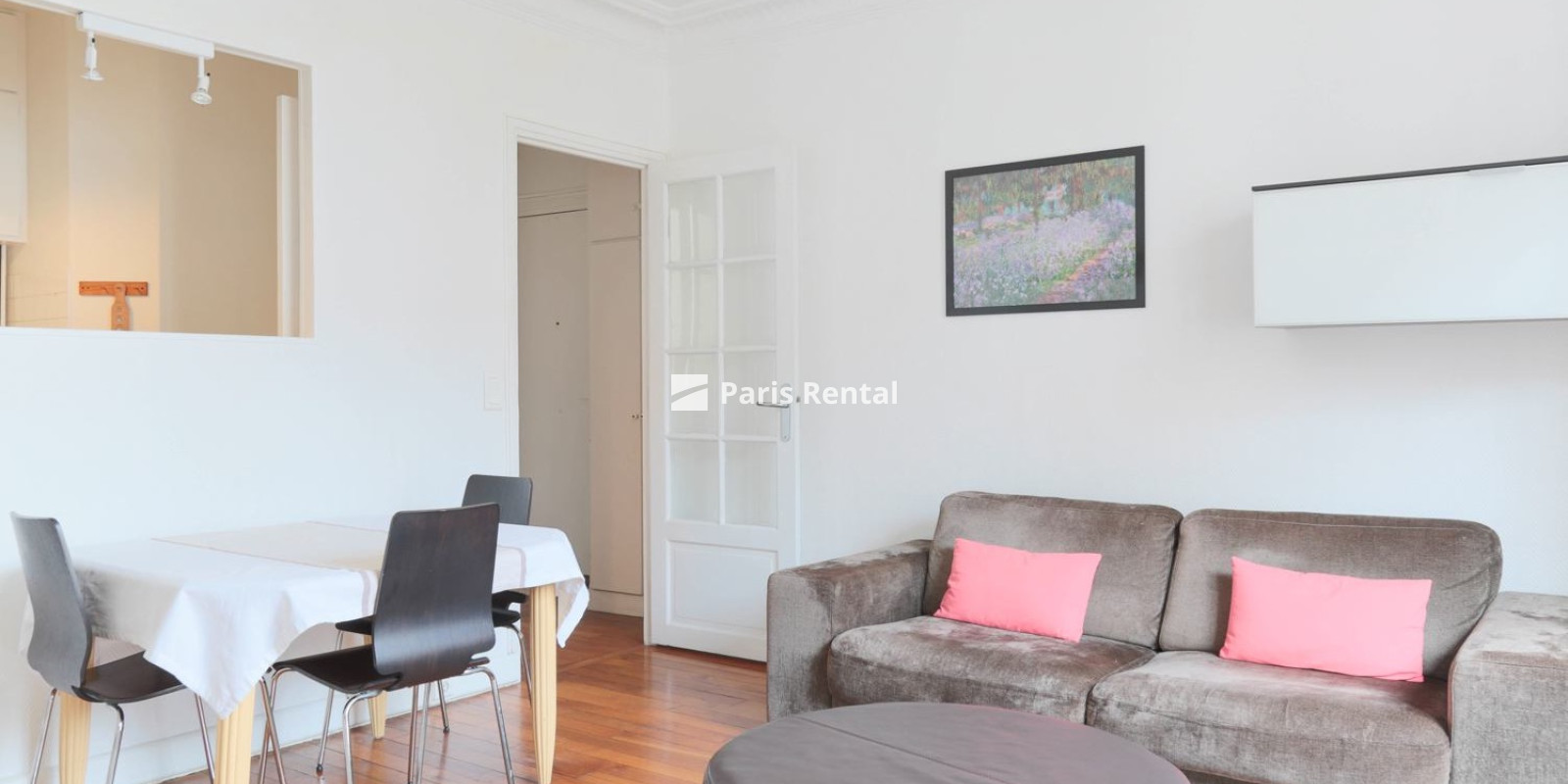 Living room - dining room - 
    15th district
  Grenelle, Paris 75015
