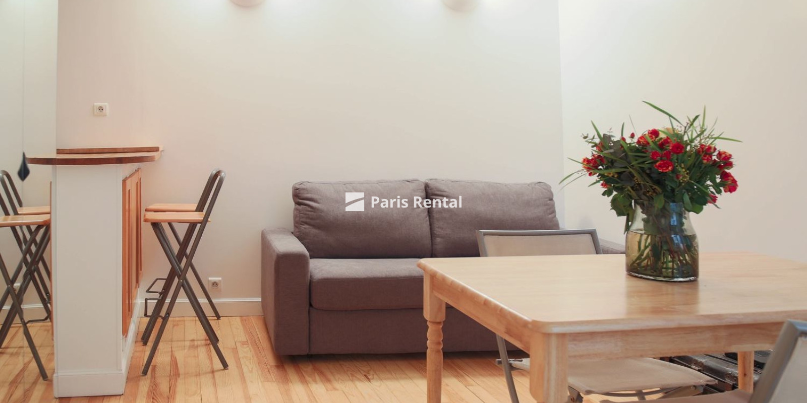 Living room - 
    1st district
  Les Halles, Paris 75001
