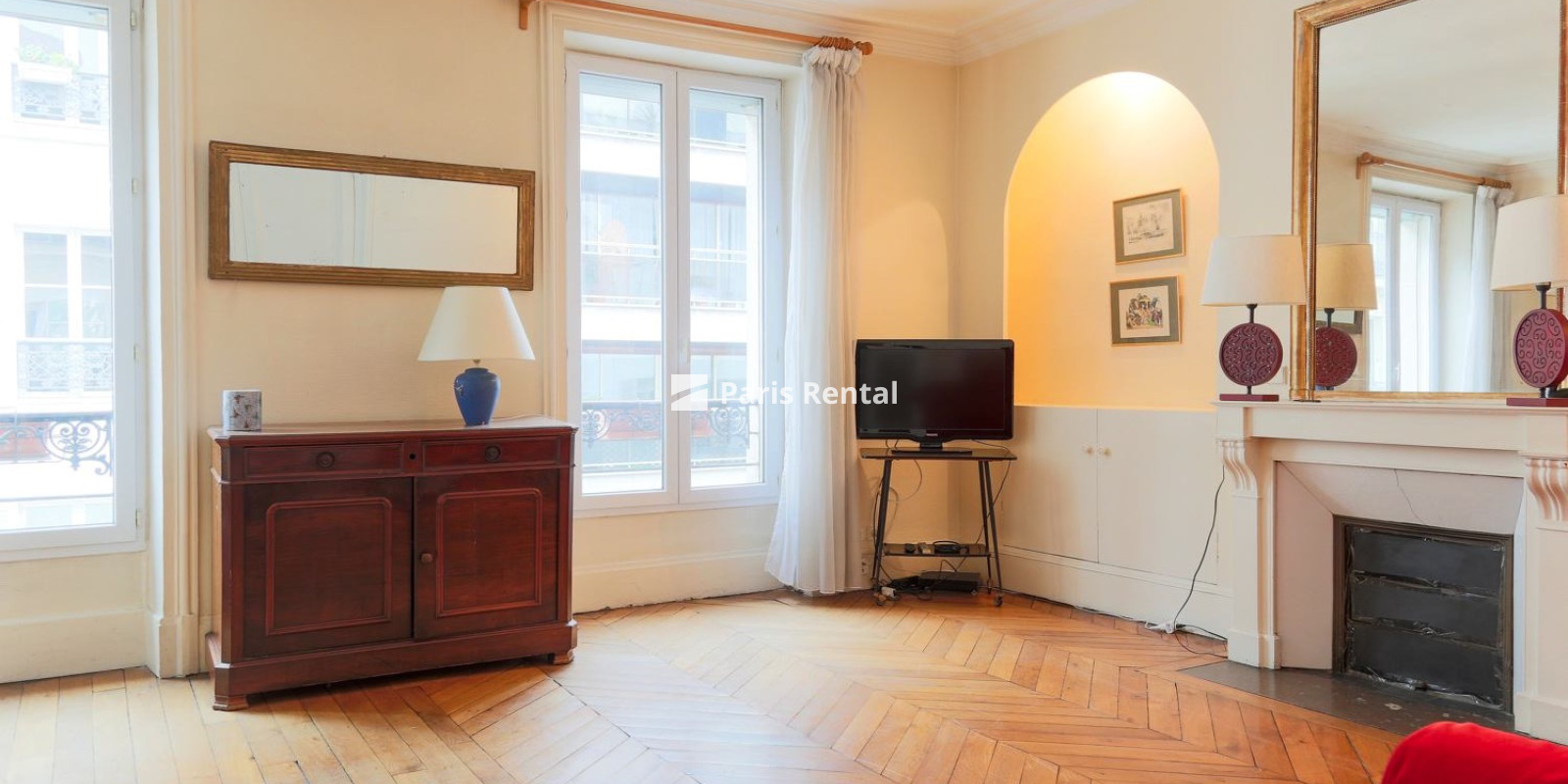 Living room - dining room - 
    16th district
  Paris 75016
