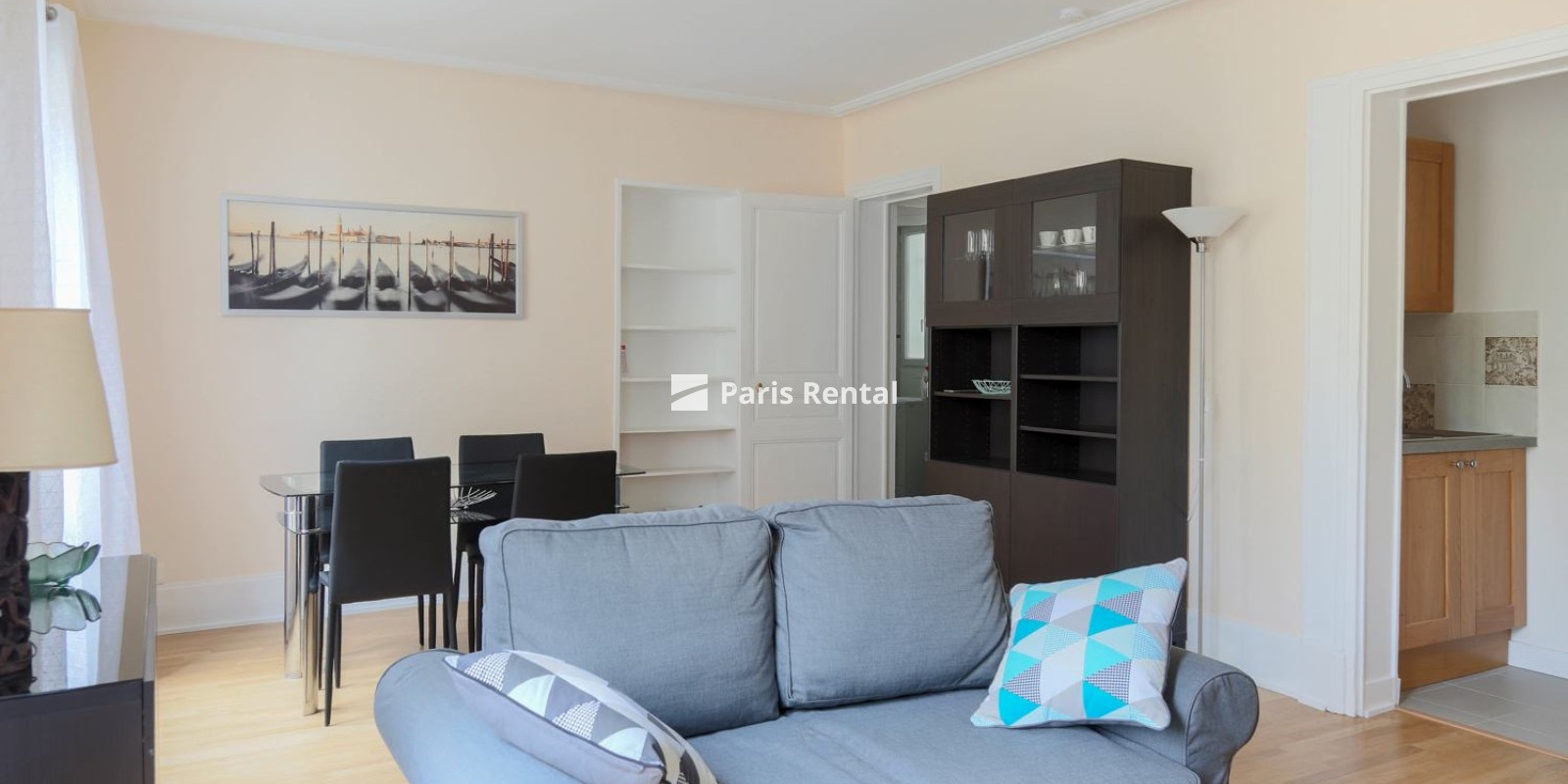 Living room - dining room - 
    17th district
  Ternes, Paris 75017
