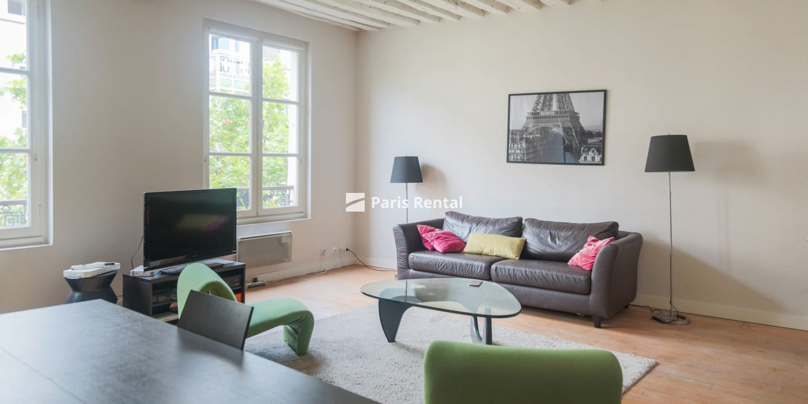 Living room - dining room - 
    4th district
  Paris 75004
