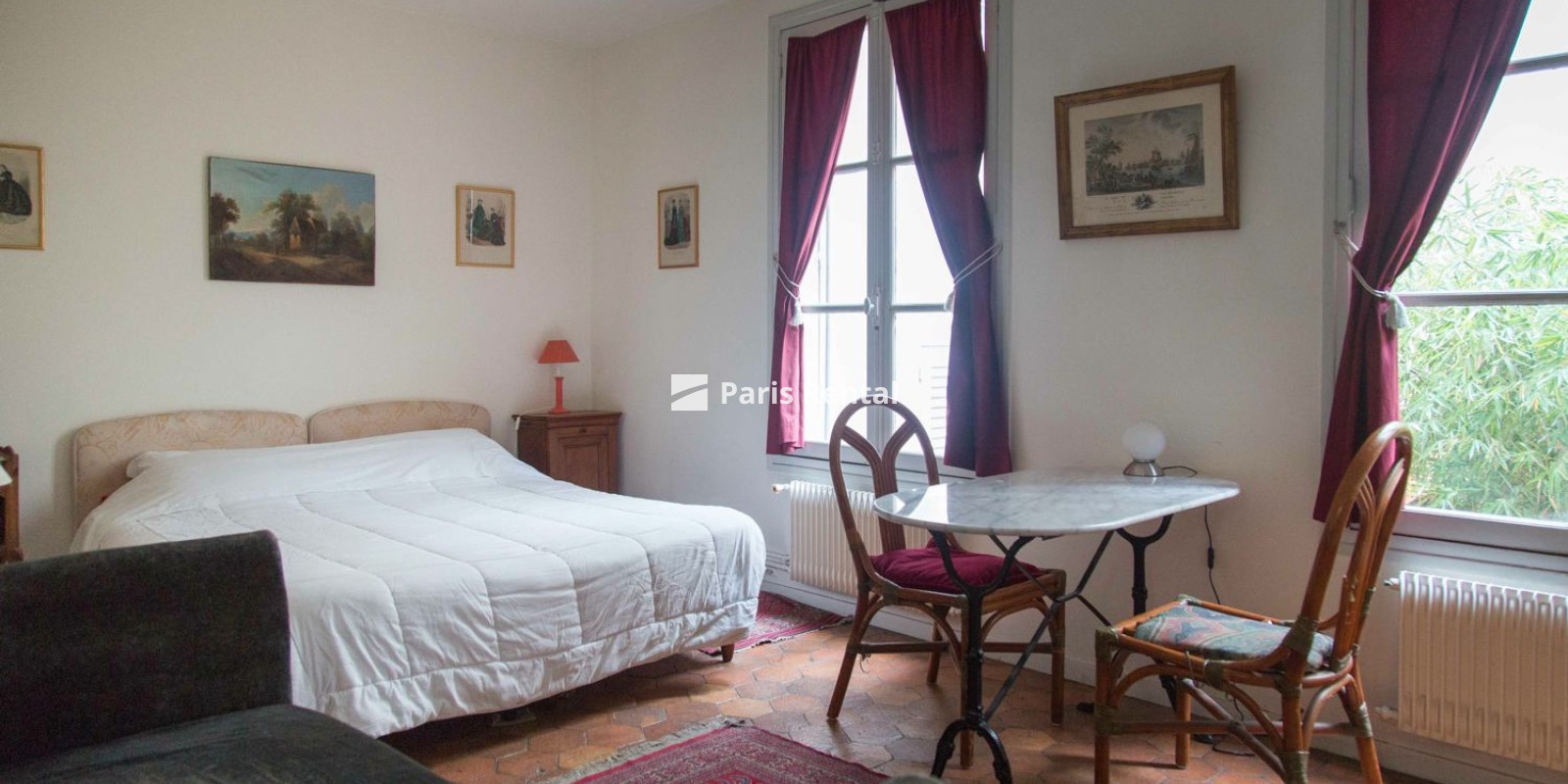 Living room - Bed - 
    4th district
  Paris 75004
