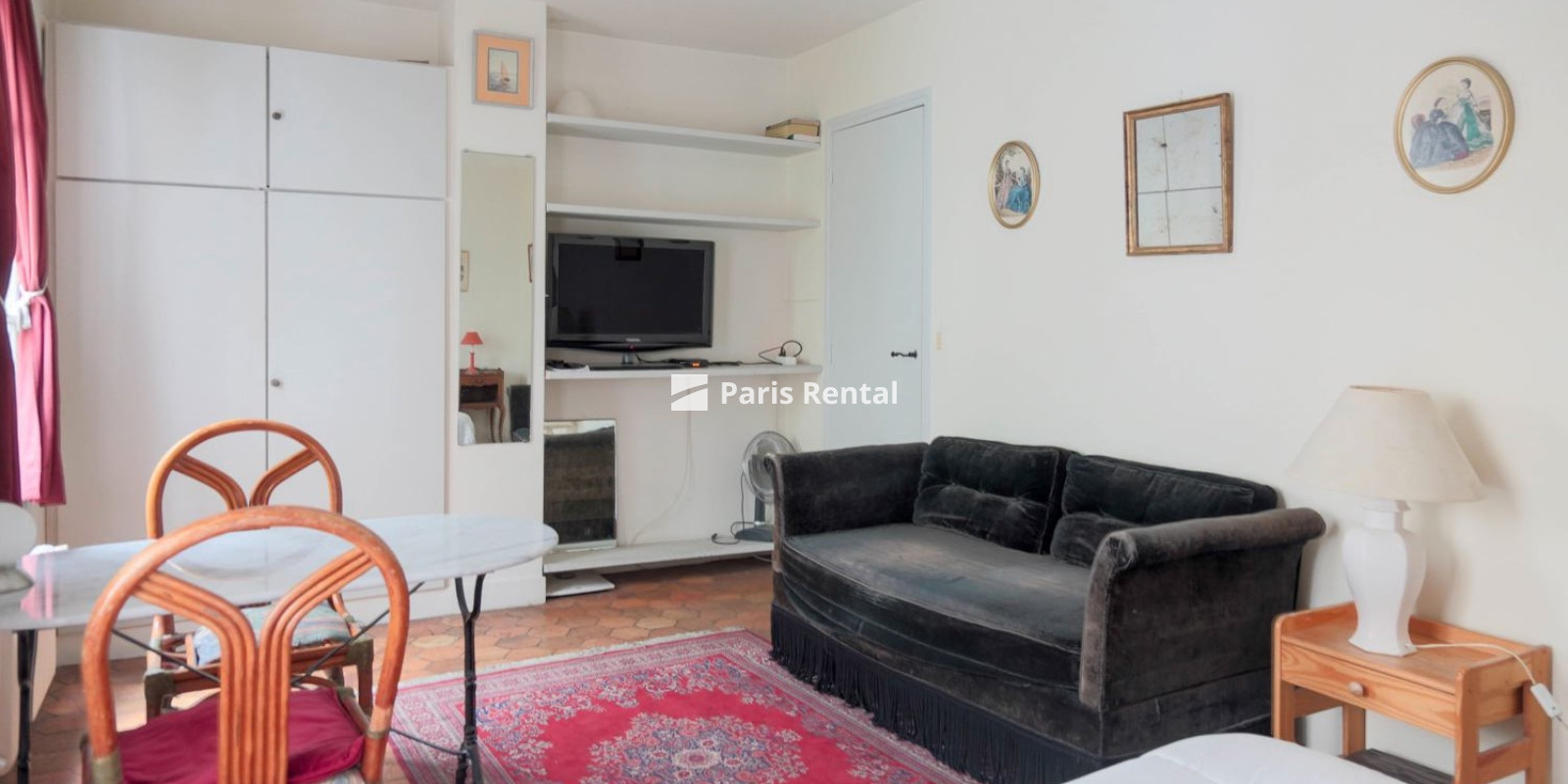 Living room - Bed - 
    4th district
  Paris 75004
