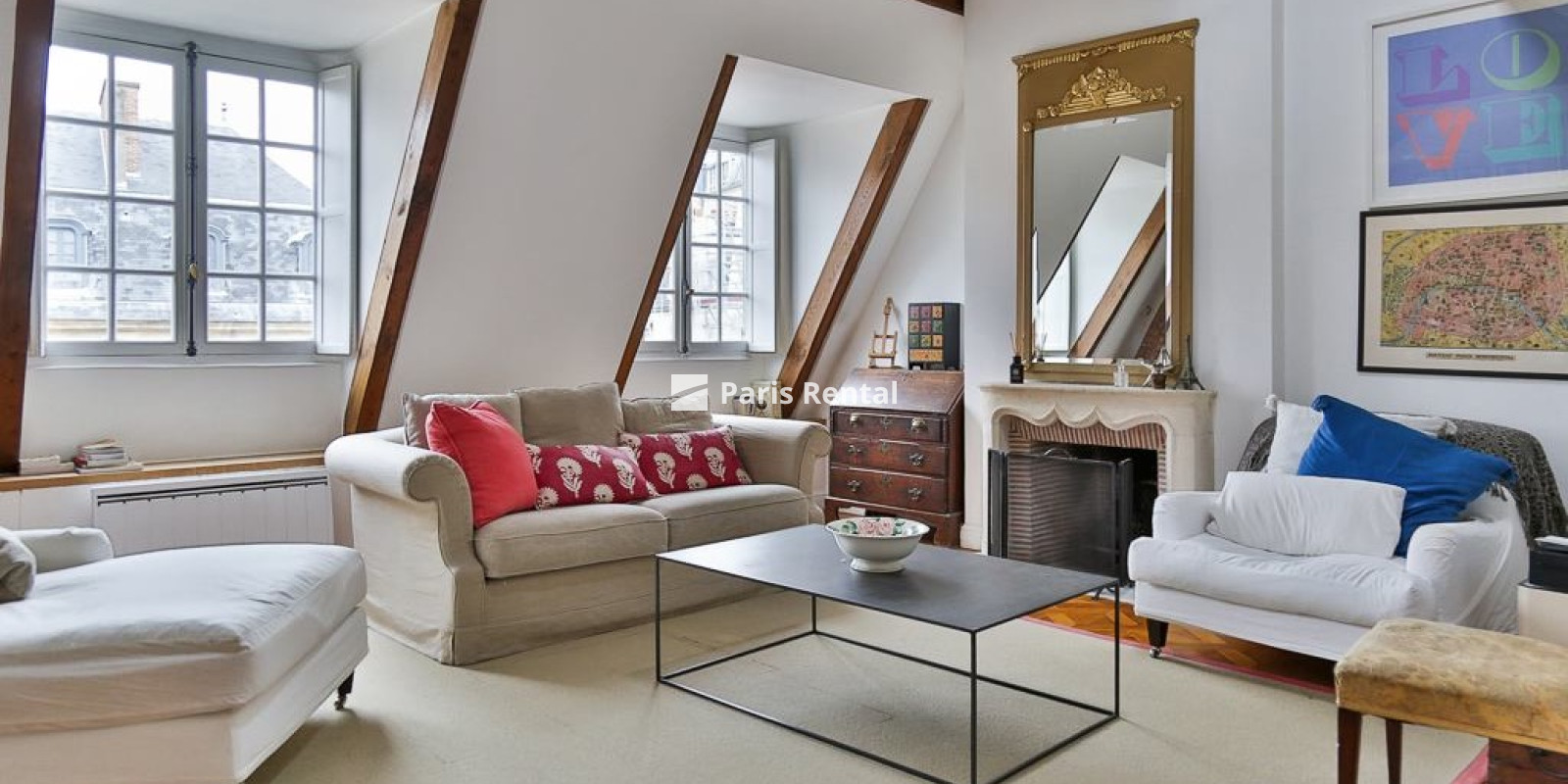 Living room - dining room - 
    3rd district
  Le Marais, Paris 75003
