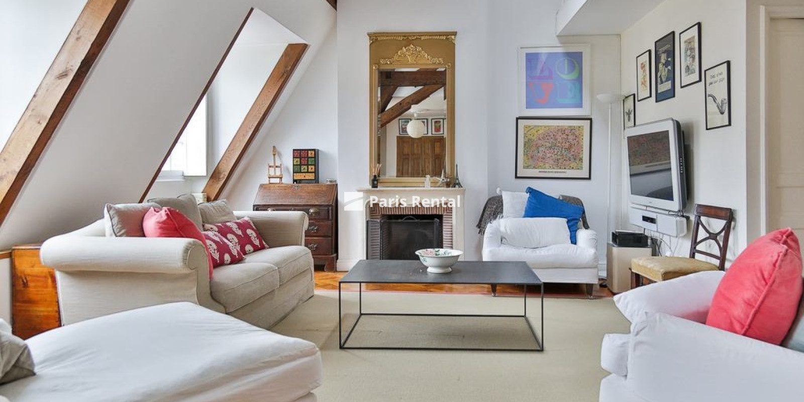 Living room - dining room - 
    3rd district
  Le Marais, Paris 75003
