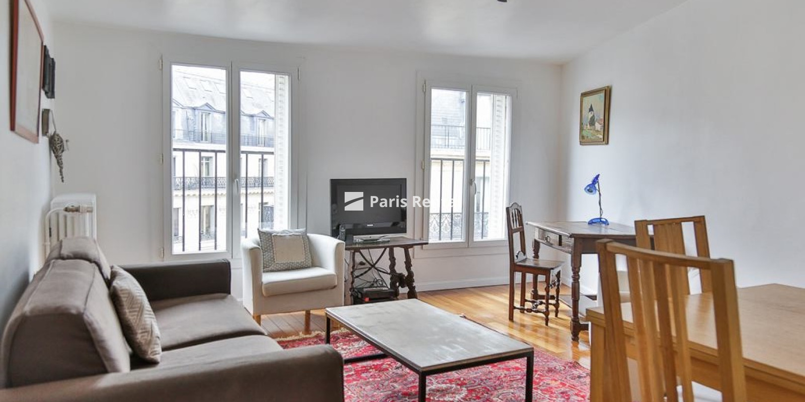 Living room - dining room - 
    9th district
  Madeleine / Opéra / Tuileries, Paris 75009
