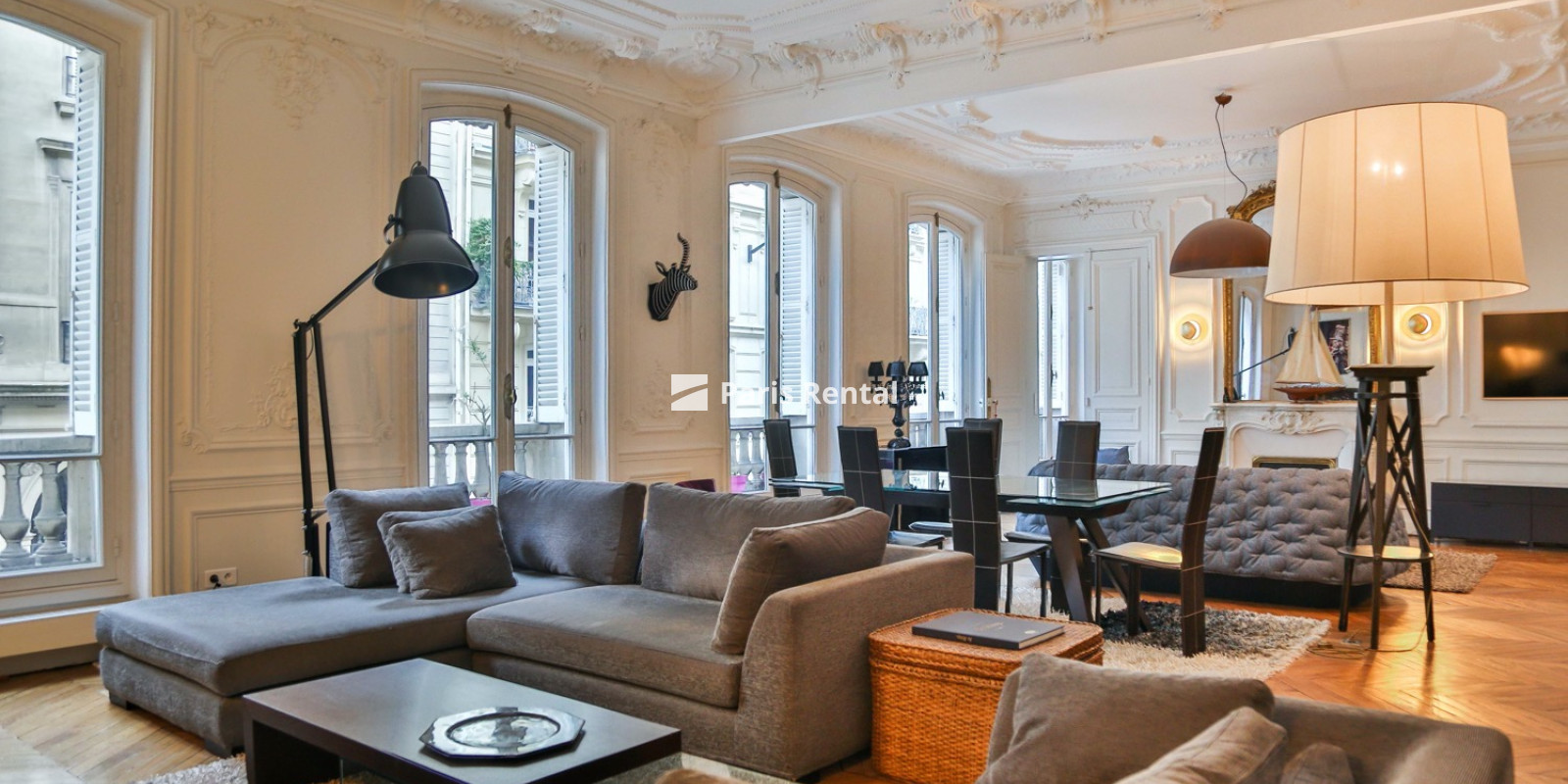 Living room - dining room - 
    8th district
  Monceau, Paris 75008
