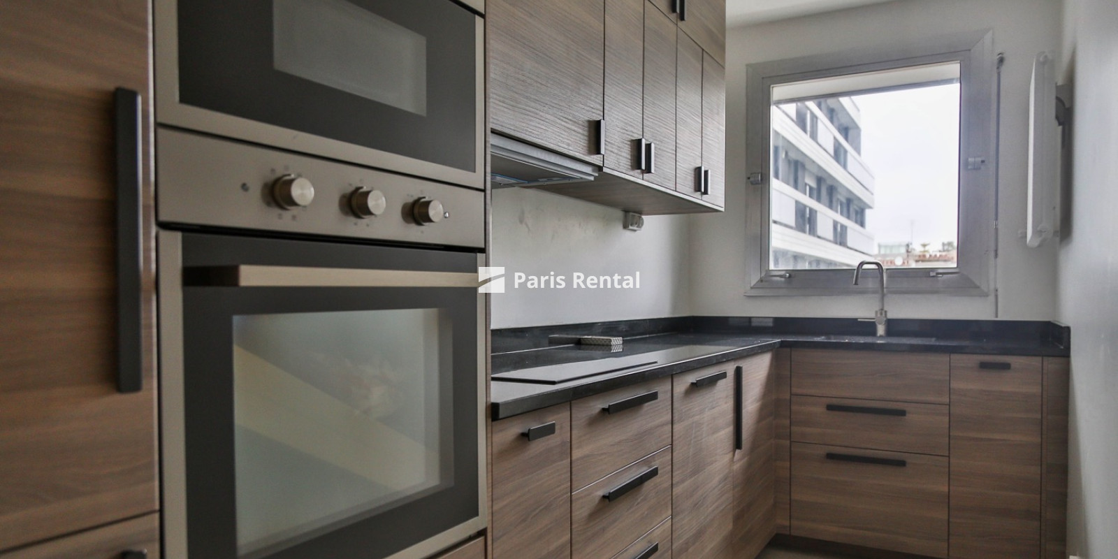 Kitchen - 
    16th district
  Trocadéro, Paris 75016
