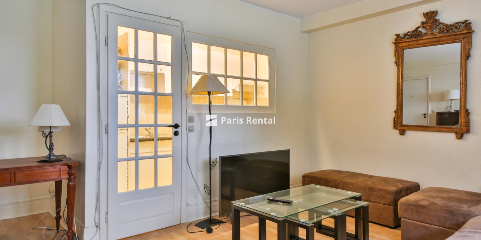 Living room - dining room - 
    16th district
  Passy - La Muette, Paris 75016
