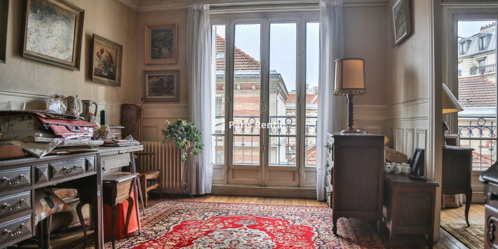 Living room - 
    18th district
  Paris 75018
