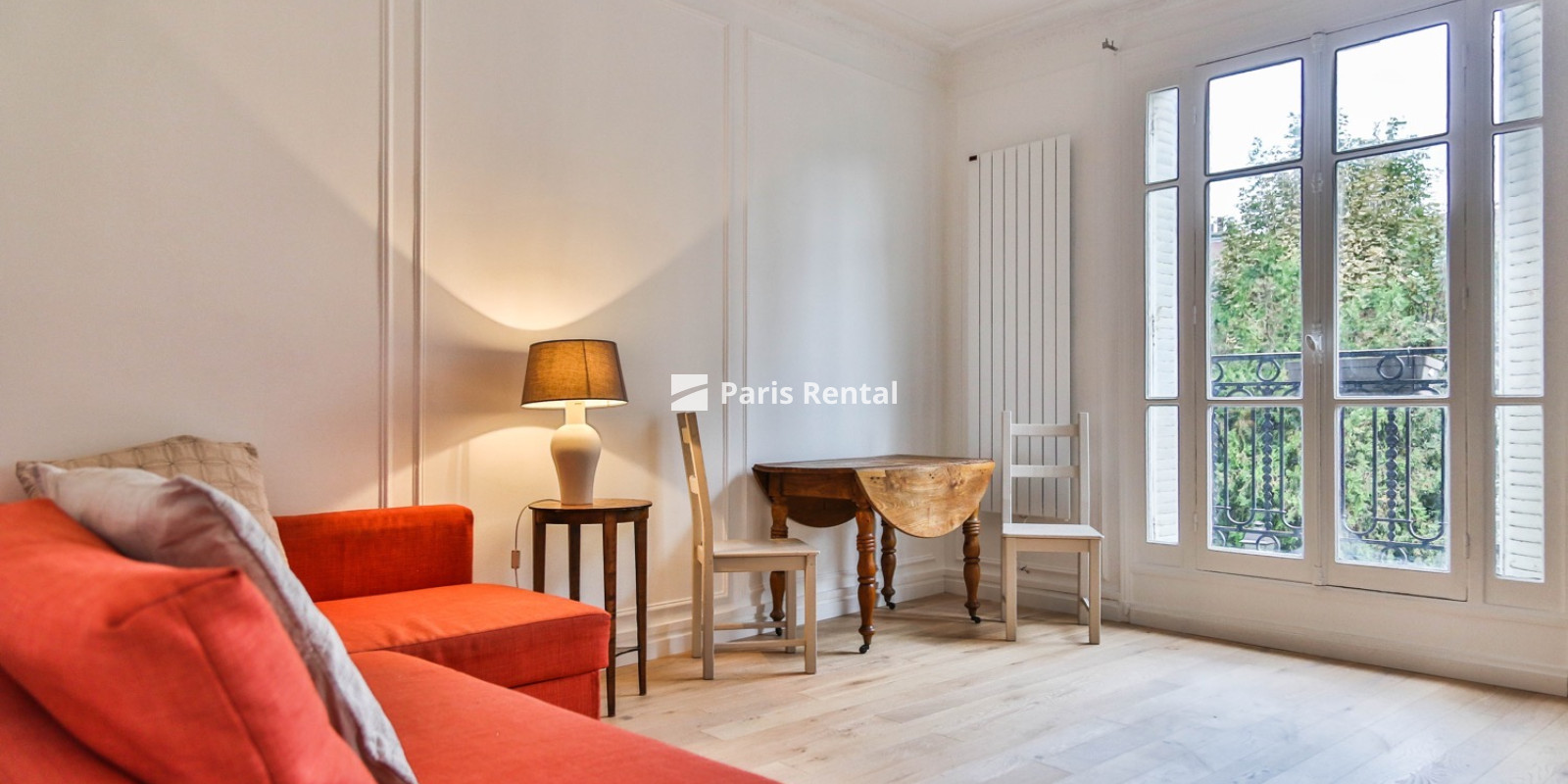 Living room - dining room - 
    18th district
  Montmartre, Paris 75018

