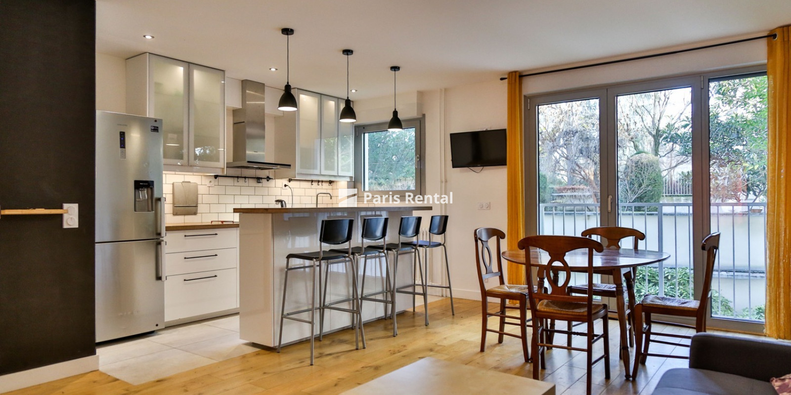 Living room - dining room - 
    13th district
  Gobelins, Paris 75013
