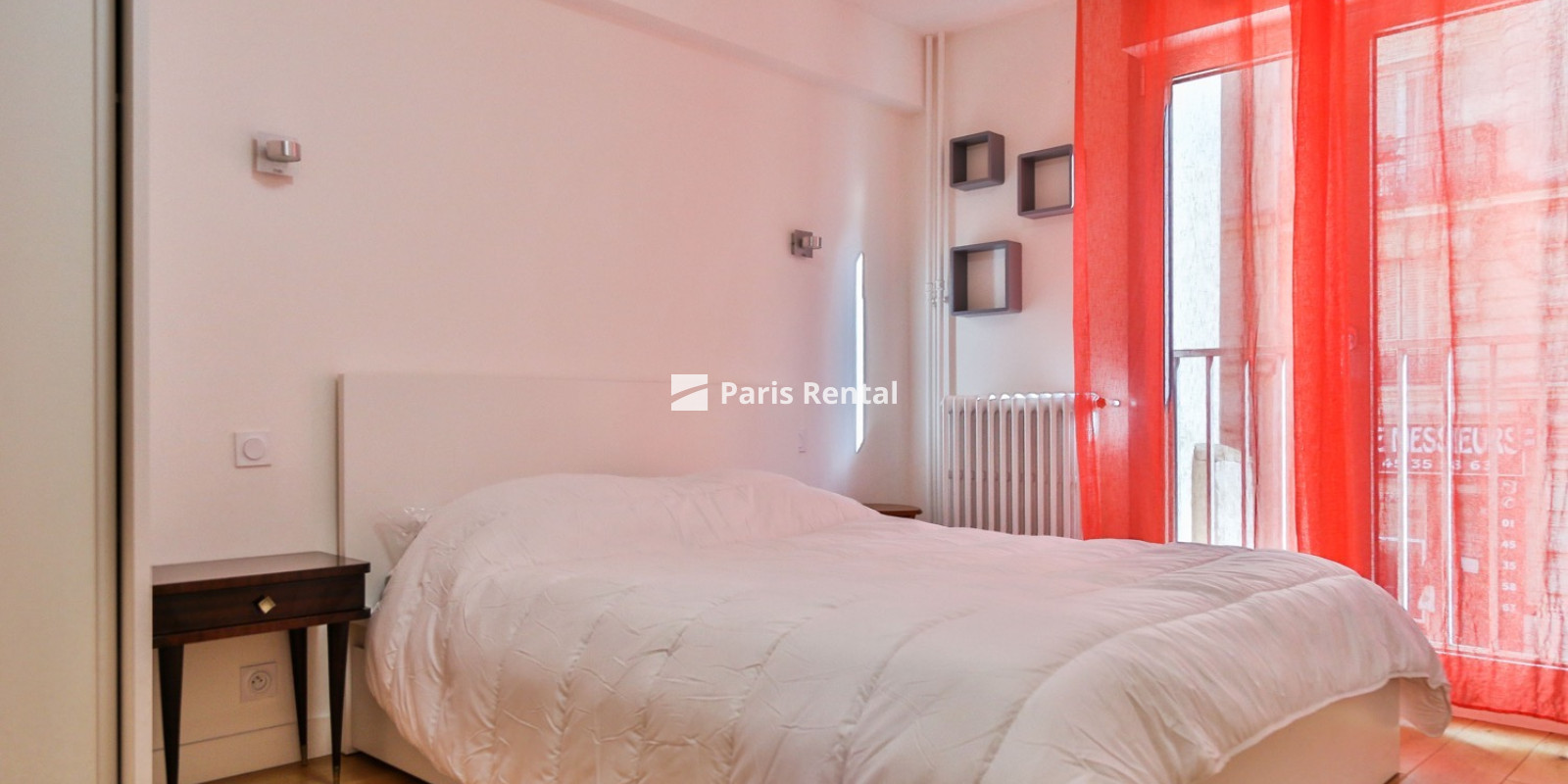 Bedroom 1 - 
    13th district
  Gobelins, Paris 75013
