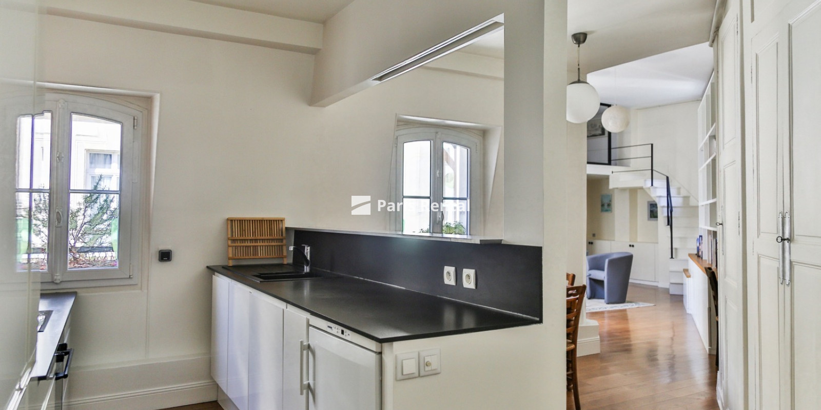 Kitchen - 
    10th district
  Canal St.Martin, Paris 75010
