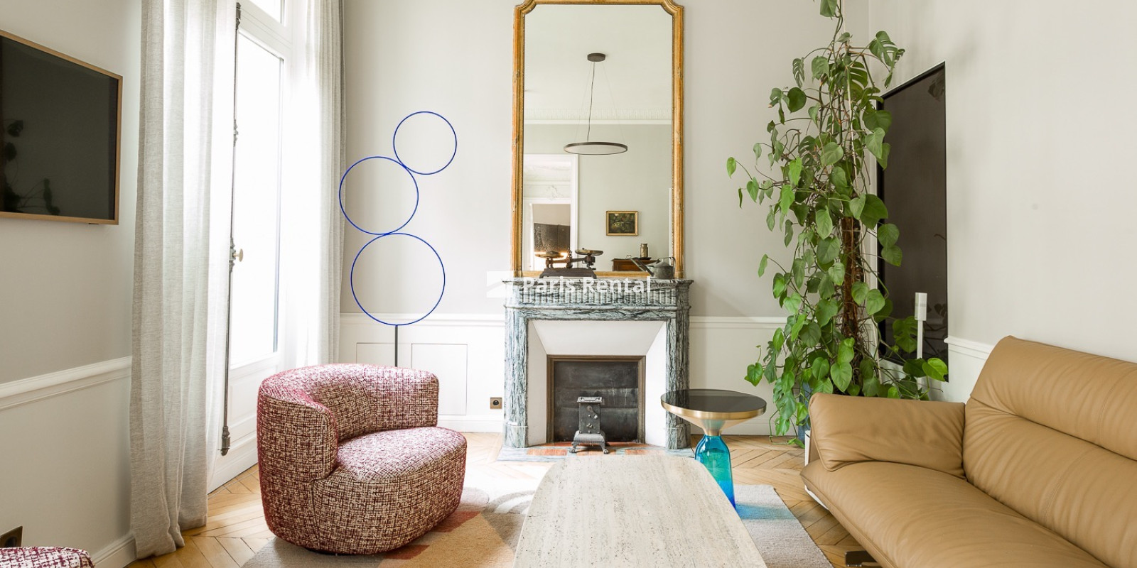  - 
    10th district
  Maubeuge - Trudaine, Paris 75010
