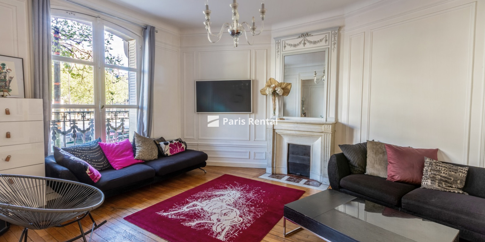  - 
    12th district
  Bercy, Paris 75012

