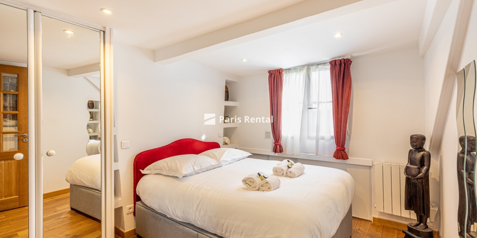  - 
    4th district
  Le Marais, Paris 75004
