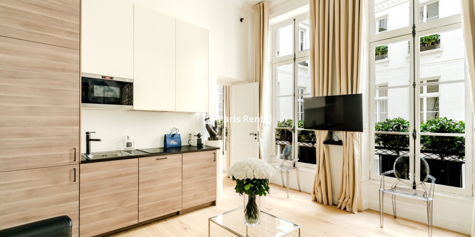  - 
    1st district
  Tuileries, Paris 75001
