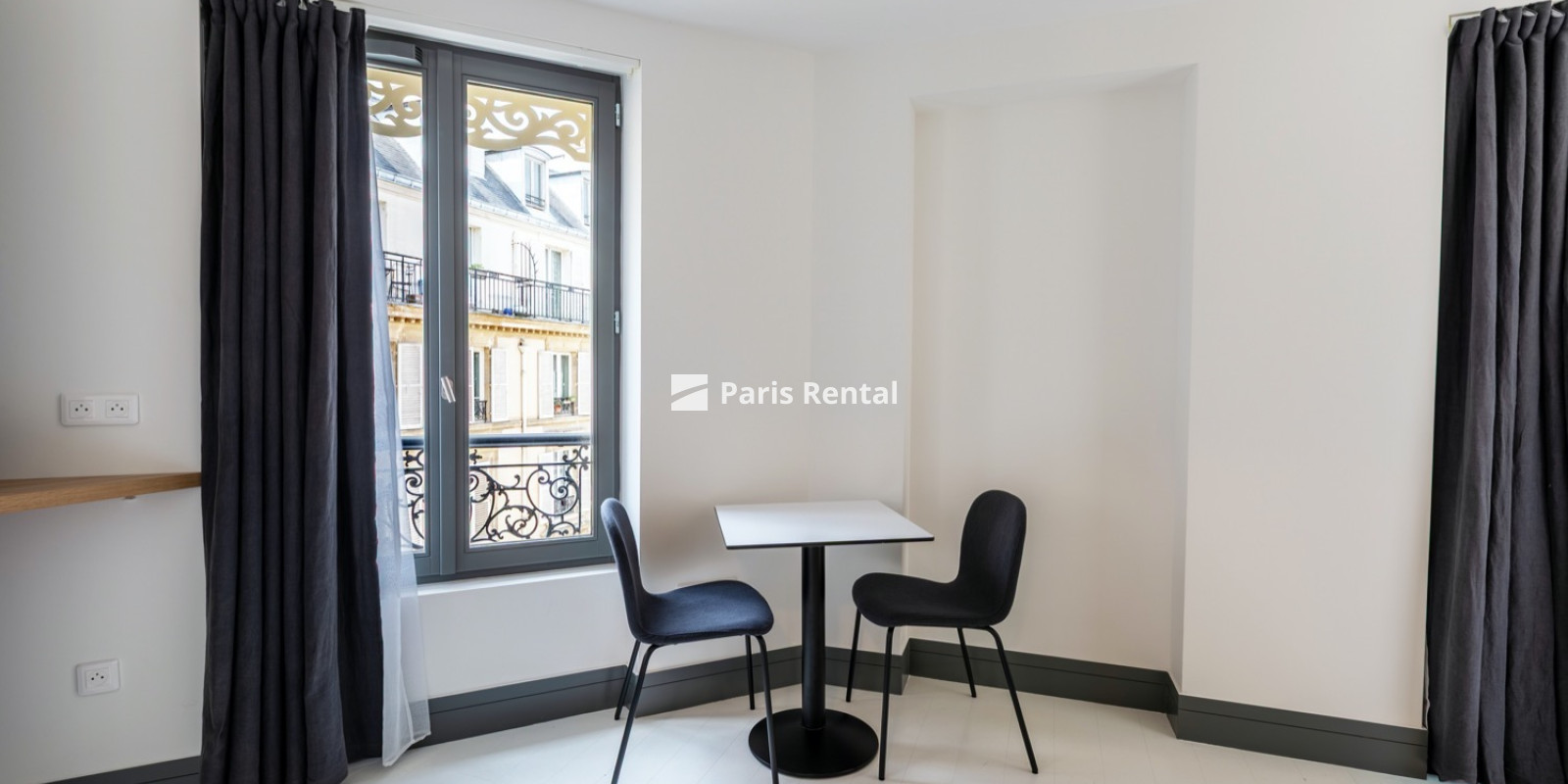  - 
    18th district
  Montmartre, Paris 75018
