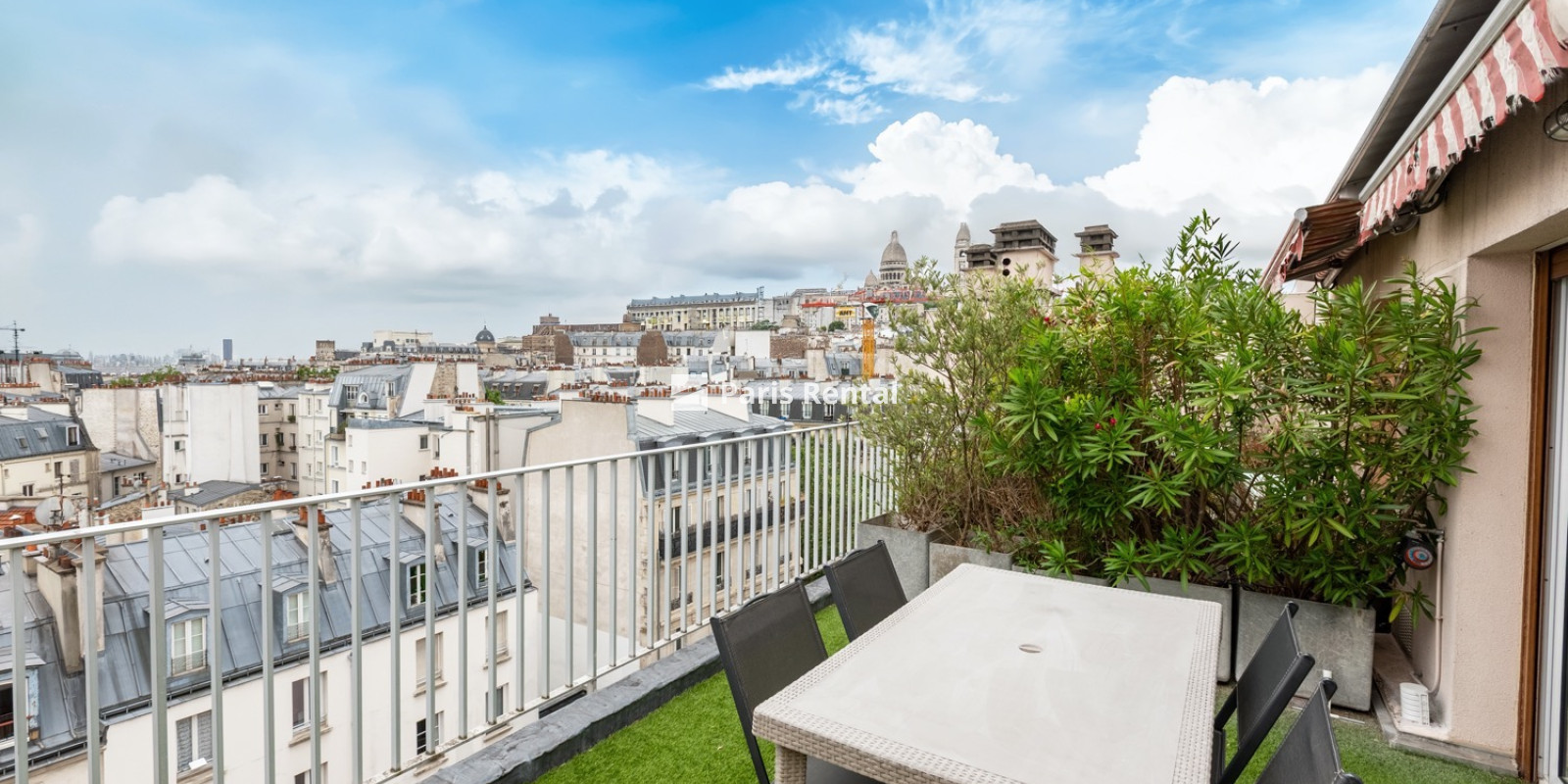  - 
    18th district
  Montmartre, Paris 75018
