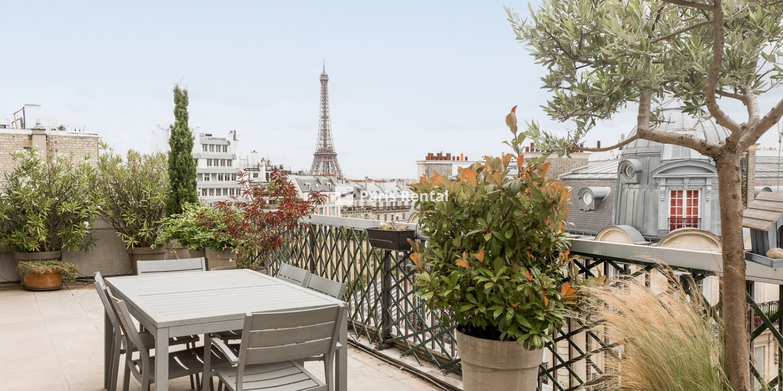  - 
    16th district
  Victor Hugo, Paris 75116
