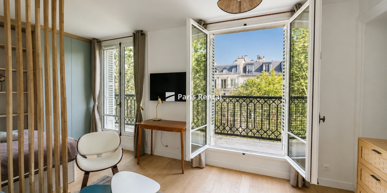  - 
    6th district
  Saint-Michel, Paris 75006

