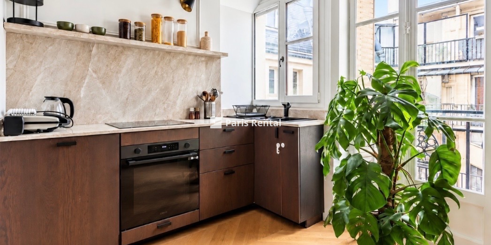  - 
    16th district
  Passy - La Muette, Paris 75016
