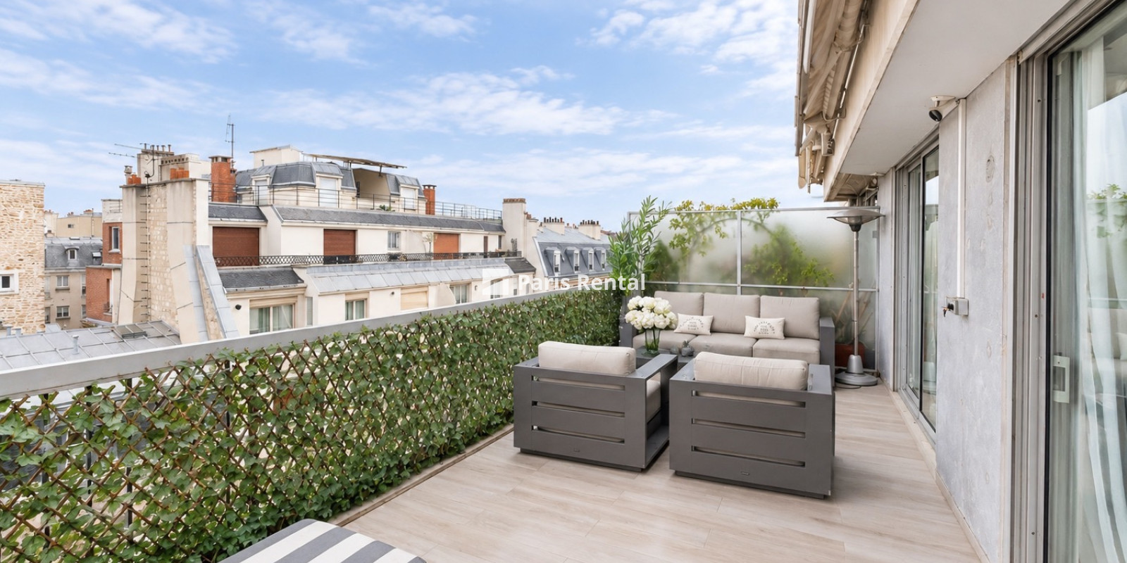  - 
    16th district
  Etoile, Paris 75016
